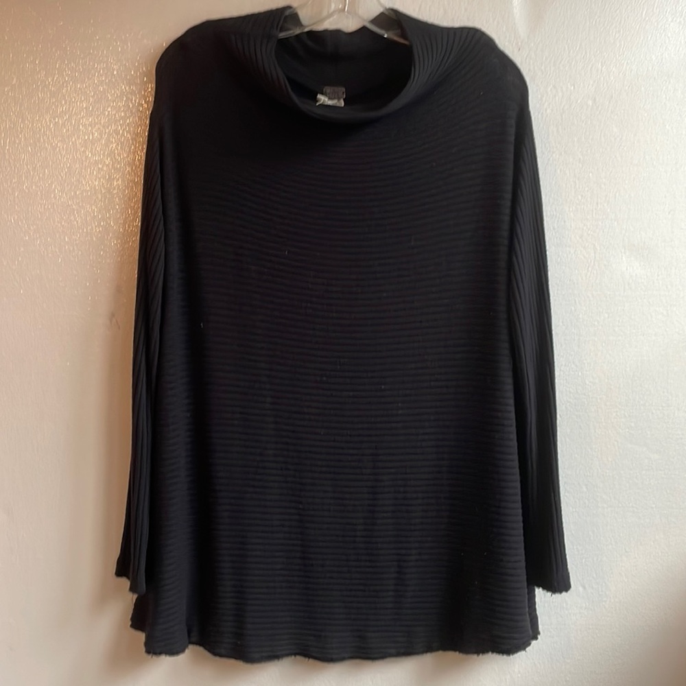Free People funnel neck ribbed knit long sleeve open back tunic top size medium
